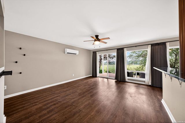 776 Grandview Circle, Bandera, TX 78003