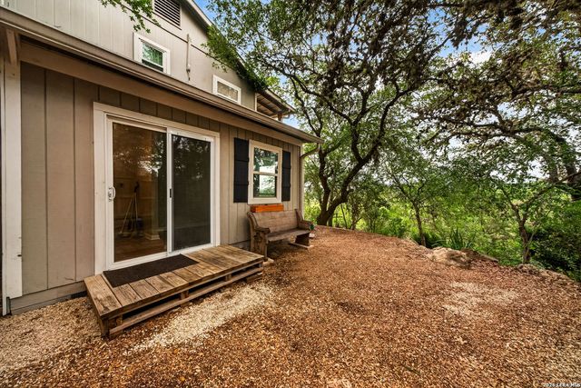 776 Grandview Circle, Bandera, TX 78003