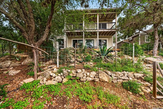 776 Grandview Circle, Bandera, TX 78003