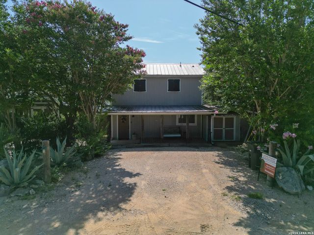 776 Grandview Circle, Bandera, TX 78003