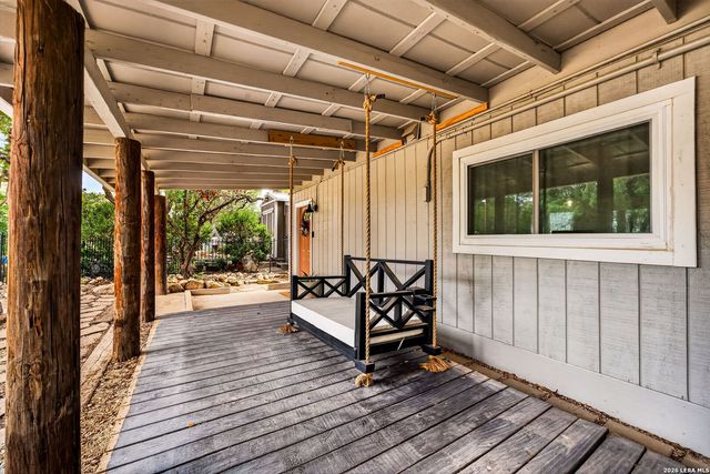 776 Grandview Circle, Bandera, TX 78003