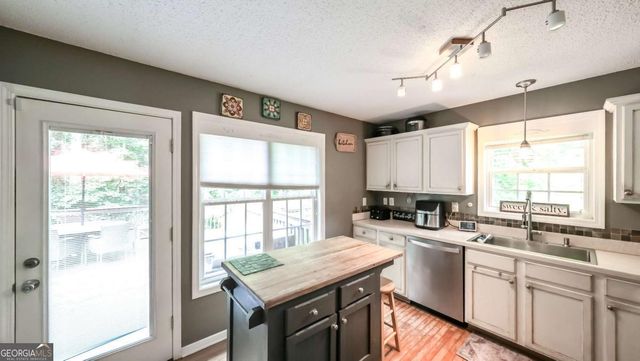 124 Laurel Creek Court, Carrollton, GA 30117