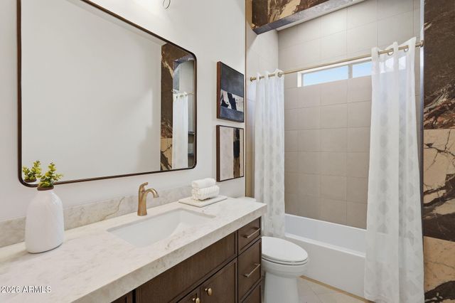 6829 N 14TH Street, Phoenix, AZ 85014