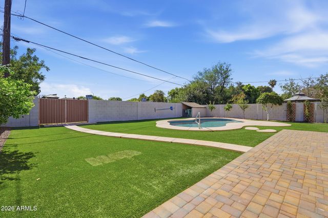 6829 N 14TH Street, Phoenix, AZ 85014
