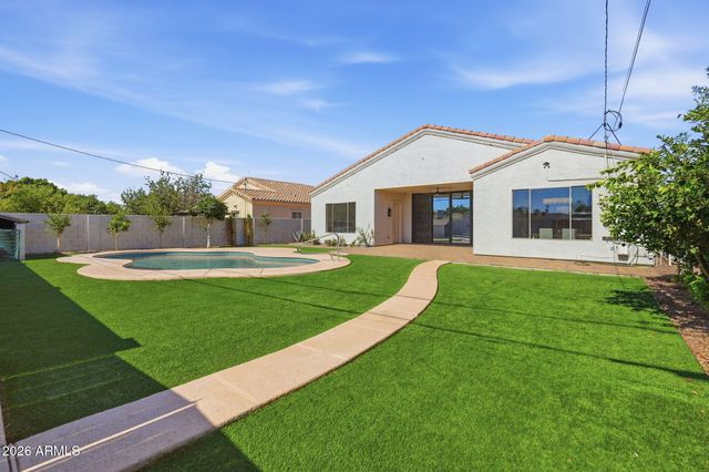 6829 N 14TH Street, Phoenix, AZ 85014