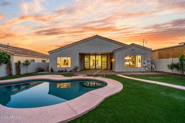6829 N 14TH Street, Phoenix, AZ 85014