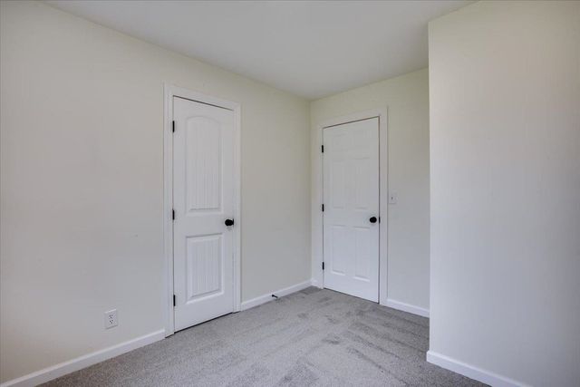 221 Western Ave, Haysville, KS 67060