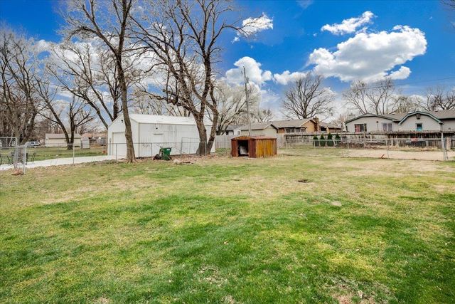 221 Western Ave, Haysville, KS 67060