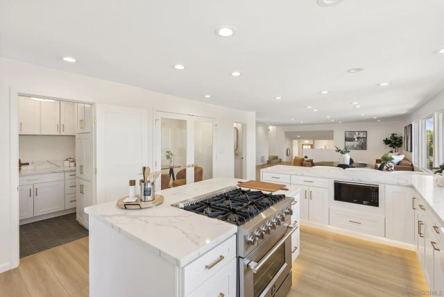 4328 Piedmont Dr, San Diego, CA 92107