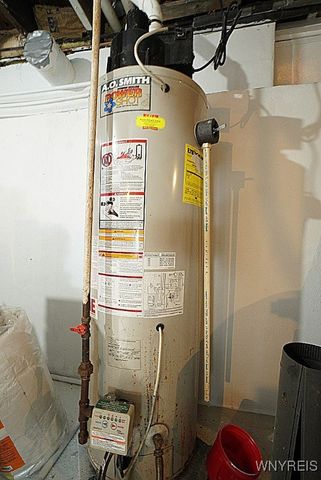 4449 Saunders Sett Road North, Cambria, NY 14094