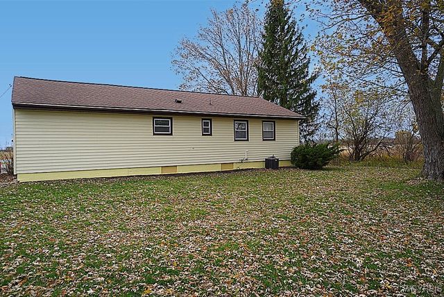 4449 Saunders Sett Road North, Cambria, NY 14094