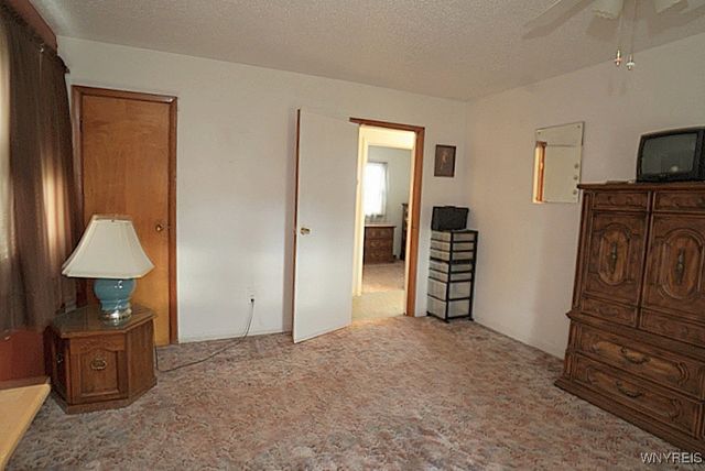 4449 Saunders Sett Road North, Cambria, NY 14094