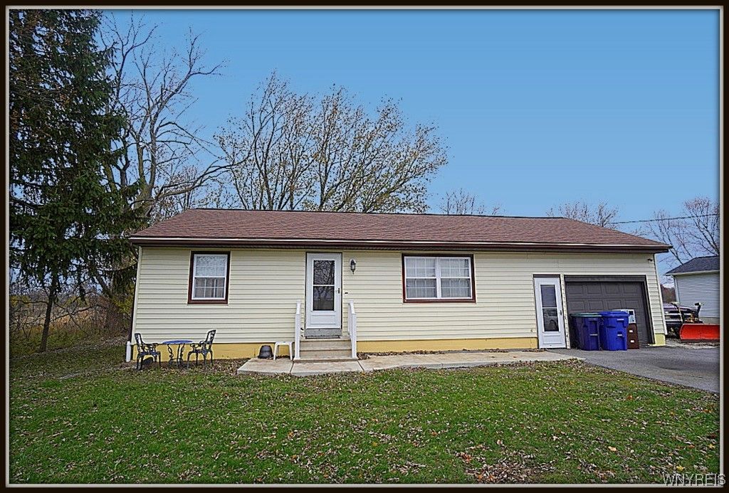 4449 Saunders Sett Road North, Cambria, NY 14094