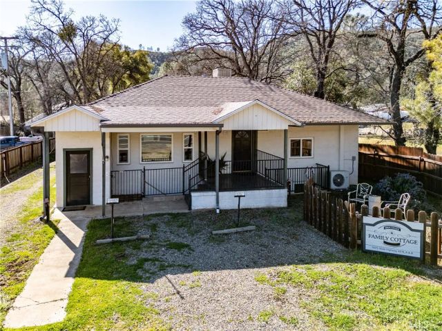 5275 State Highway 49 North, Mariposa, CA 95338