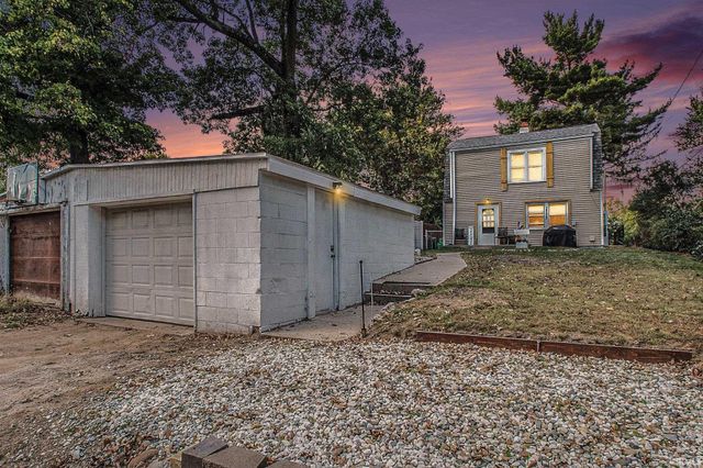 26427 Evans Drive, South Bend, IN 46628