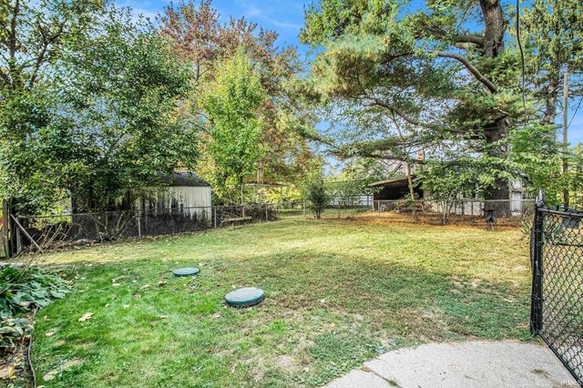 26427 Evans Drive, South Bend, IN 46628