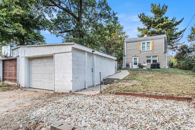 26427 Evans Drive, South Bend, IN 46628