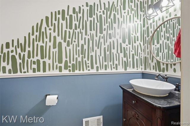 7598 Ring Neck Drive, Waterford, MI 48327