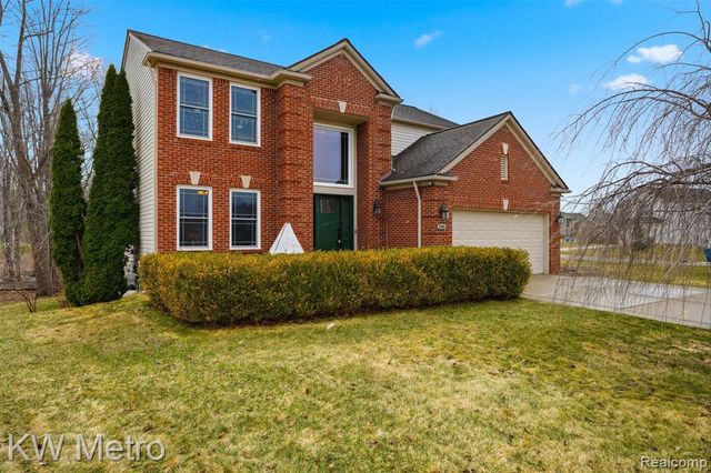 7598 Ring Neck Drive, Waterford, MI 48327