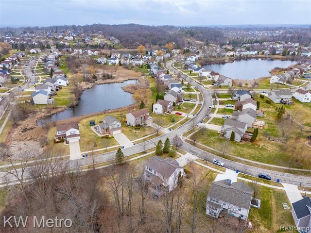 7598 Ring Neck Drive, Waterford, MI 48327