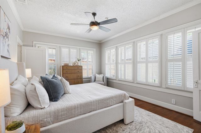 5606 Mercedes Avenue, Dallas, TX 75206