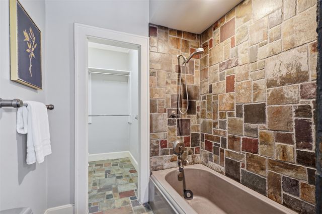 5606 Mercedes Avenue, Dallas, TX 75206
