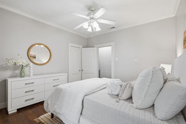 5606 Mercedes Avenue, Dallas, TX 75206