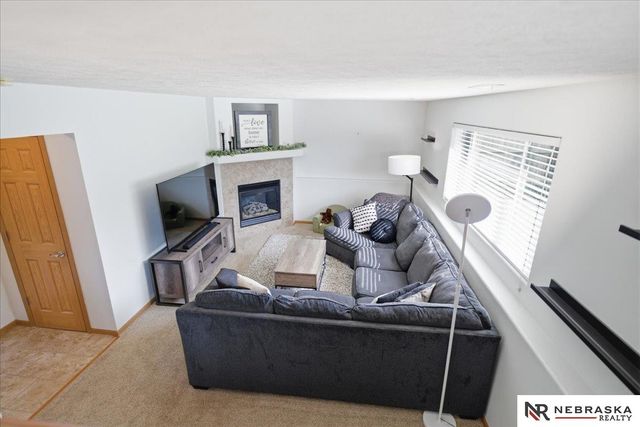 6618 N 148th Street, Omaha, NE 68116