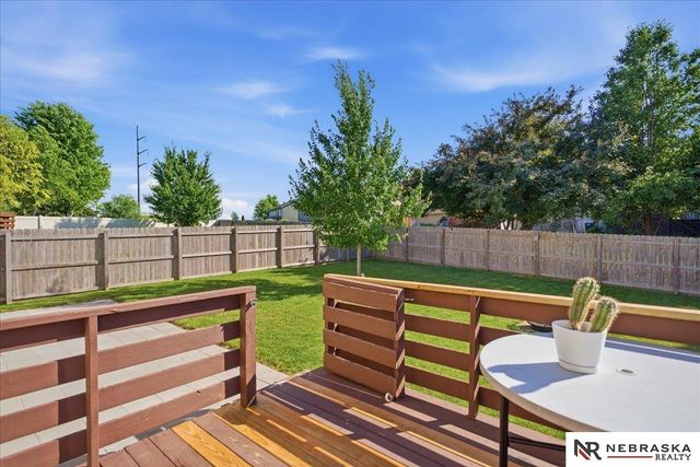 6618 N 148th Street, Omaha, NE 68116