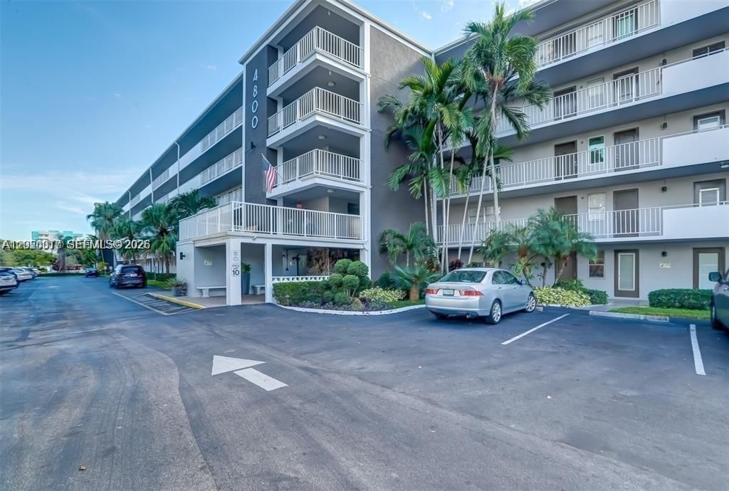 4800 Hillcrest Ln 511, Hollywood, FL 33021