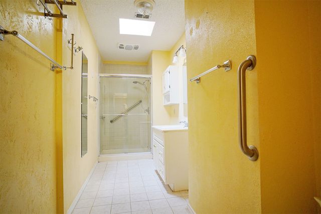 1734 Hartford Drive, Carrollton, TX 75007