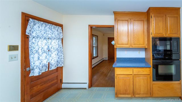 16 Townsend Boulevard, Pawling, NY 12564