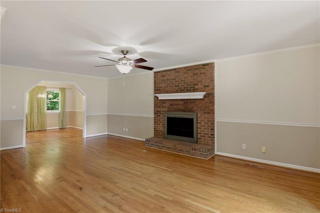 6045 Stone Bluff Drive, Clemmons, NC 27012