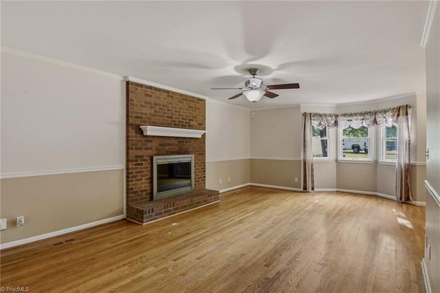 6045 Stone Bluff Drive, Clemmons, NC 27012