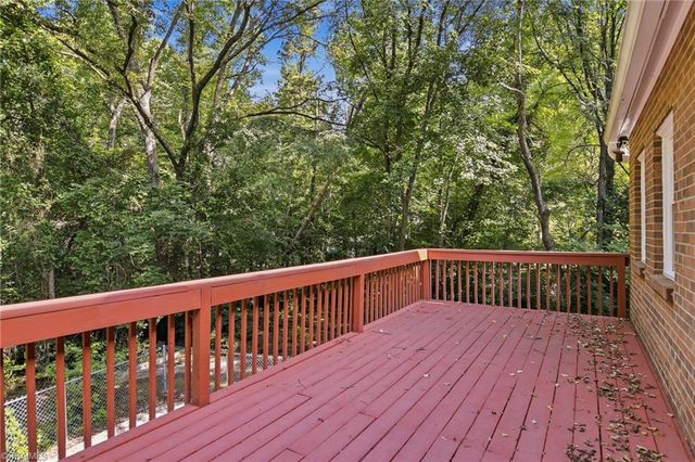 6045 Stone Bluff Drive, Clemmons, NC 27012