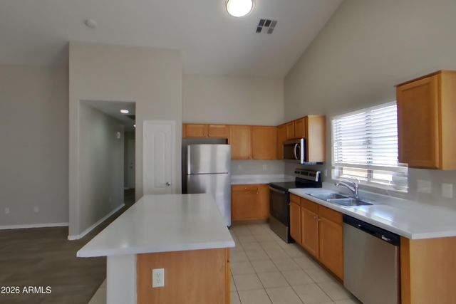 11446 W ROANOKE Drive, Avondale, AZ 85392