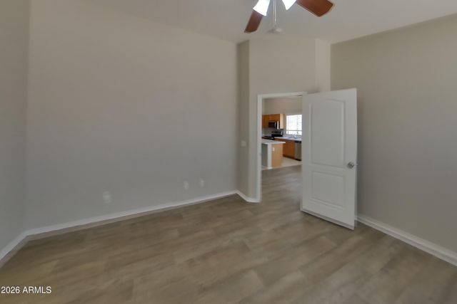 11446 W ROANOKE Drive, Avondale, AZ 85392