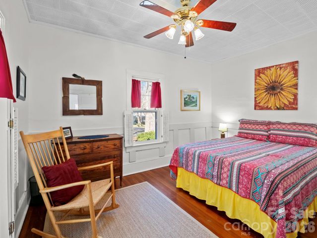 439 Lockhart Road, Tryon, NC 28782