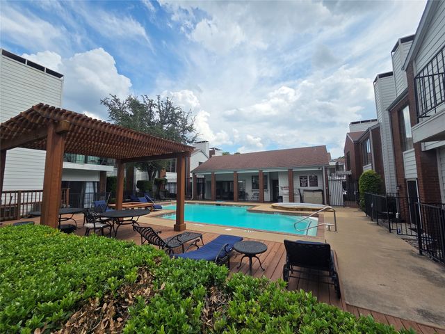 5100 Verde Valley Lane 245, Dallas, TX 75254