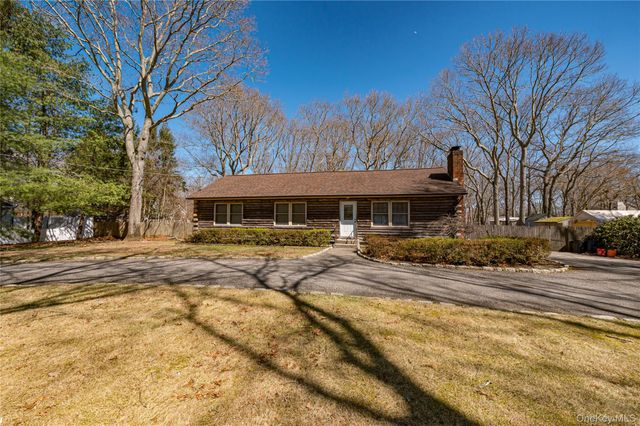 97 Woodlot Road, Ridge, NY 11961