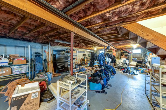 97 Woodlot Road, Ridge, NY 11961