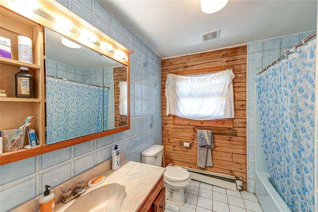 97 Woodlot Road, Ridge, NY 11961