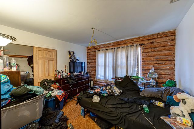 97 Woodlot Road, Ridge, NY 11961