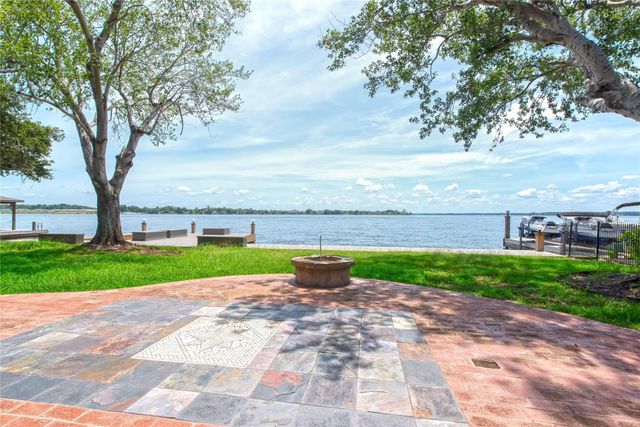 12098 Sagittarius Drive E, Willis, TX 77318