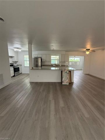 4902 Nassau CT, Cape Coral, FL 33904