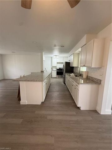 4902 Nassau CT, Cape Coral, FL 33904