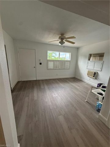 4902 Nassau CT, Cape Coral, FL 33904