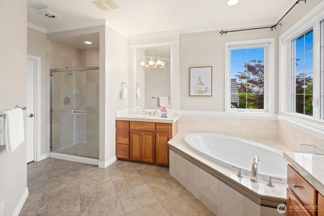 23399 SE 52nd Street, Issaquah, WA 98029