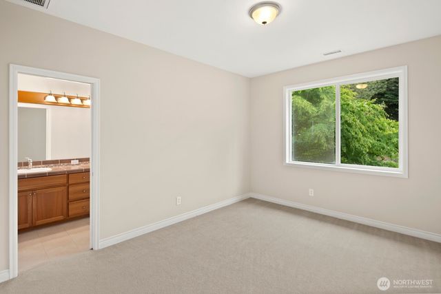23399 SE 52nd Street, Issaquah, WA 98029