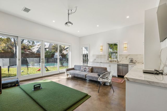 8184 Santa Clara Drive, Dallas, TX 75218